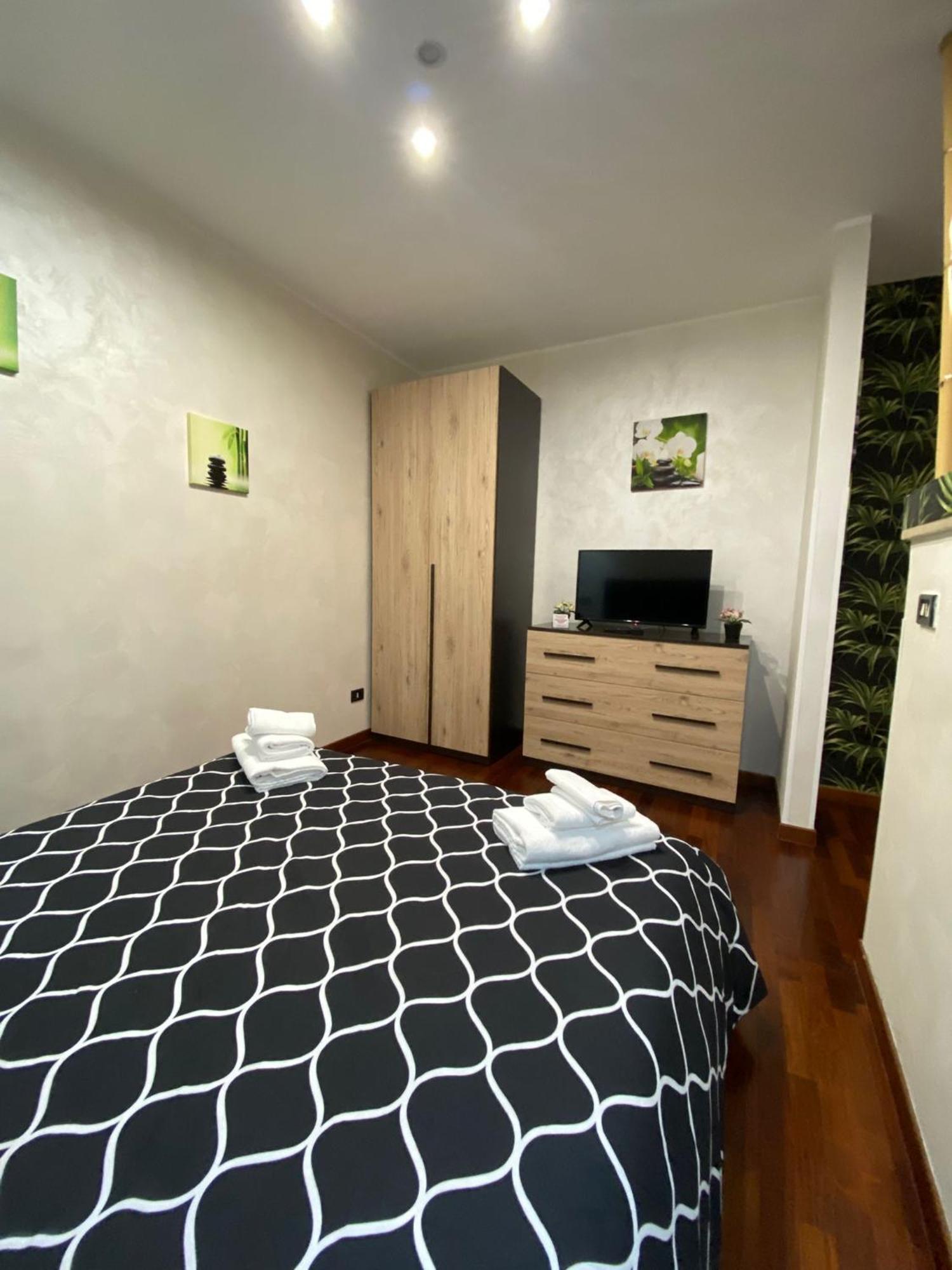 Newhouse dei Mille Appartement Bari Buitenkant foto