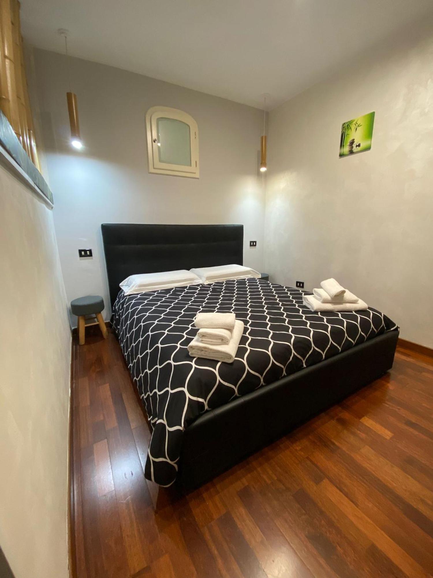 Newhouse dei Mille Appartement Bari Buitenkant foto